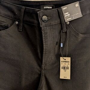NWT EXPRESS BLACK JEAN CURVY/SUPER SOFT/SKINNY/MID-RISE 4R